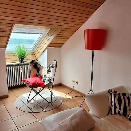 Ferienwohnung Mit Seeblick Und Dachterrasse In Ueberlingen Bagian luar foto