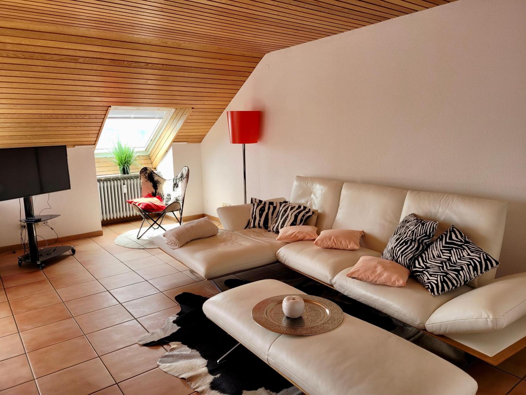 Ferienwohnung Mit Seeblick Und Dachterrasse In Ueberlingen Bagian luar foto