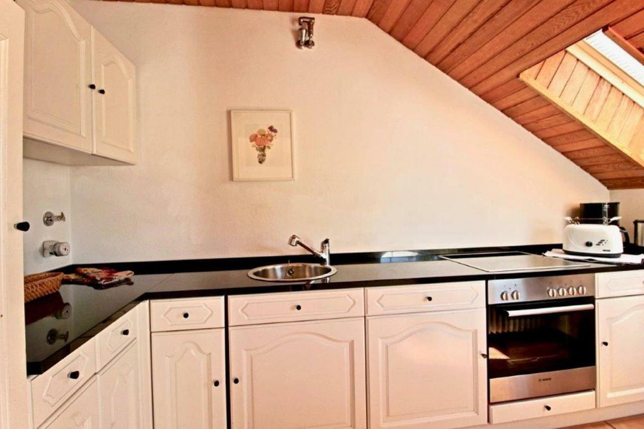 Ferienwohnung Mit Seeblick Und Dachterrasse In Ueberlingen Bagian luar foto